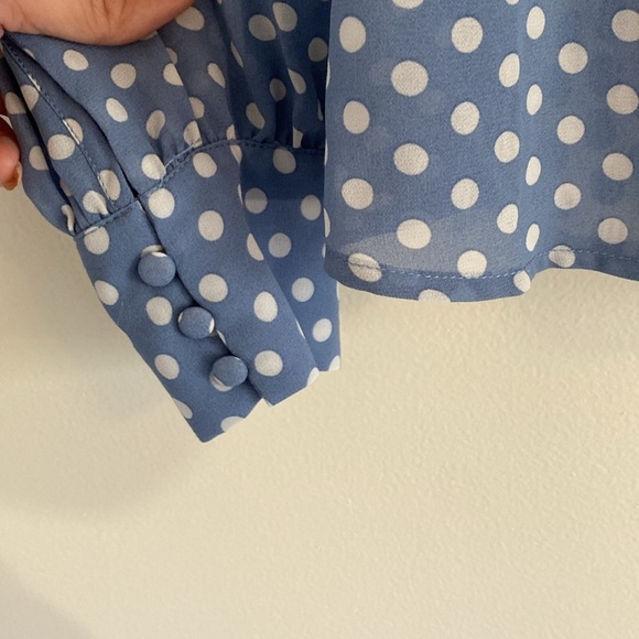 Moon River White and Blue Polka Dot V Neck Blouse Wms Size Small Anthropologie - Picture 4 of 9
